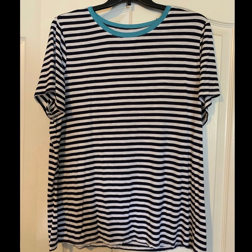 Lane Bryant striped tee size 22/24